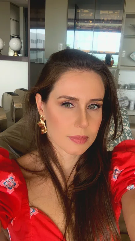 Larissa Coutinho Brito de Gois