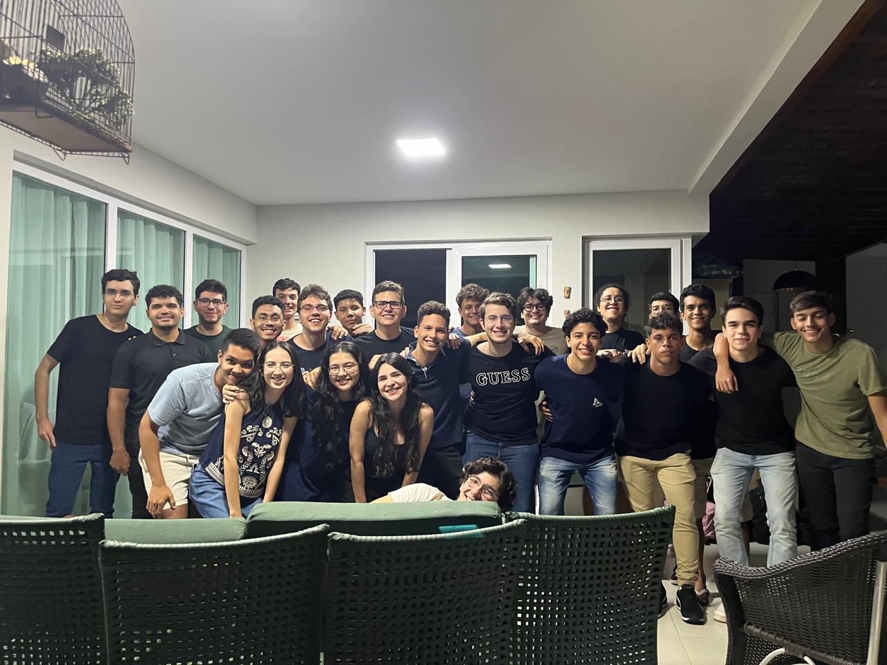Integrantes da comunidade Trilha reunidos